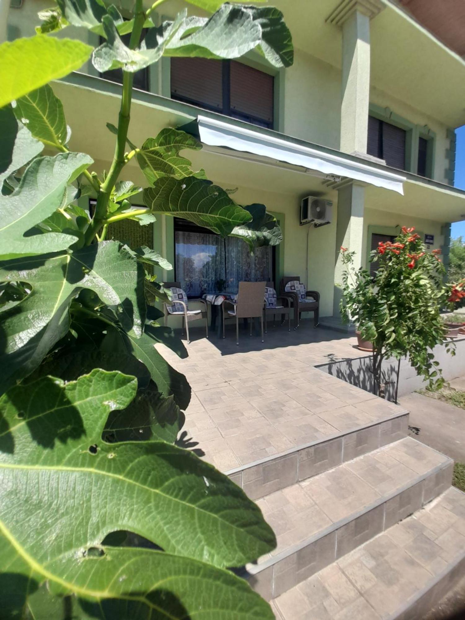 Apartment Kolonija Slavonski Brod Exterior photo